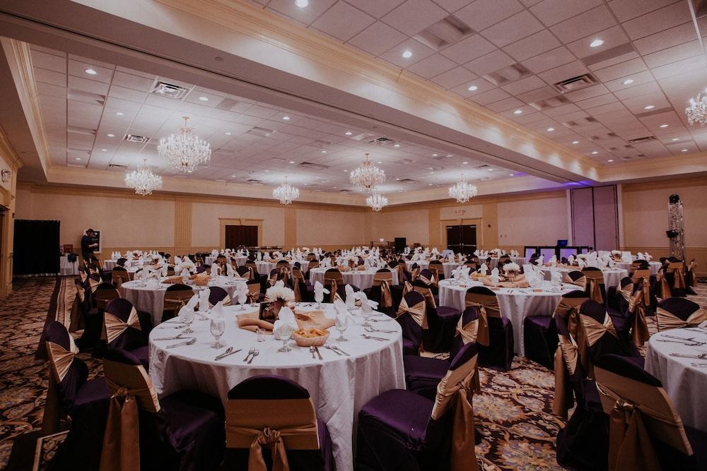 Hotel Clarion & Convention Center